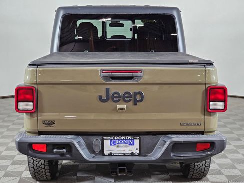 Used 2020 Jeep Gladiator Sport w/ Quick Order Package 24S AWD/4WD image 28