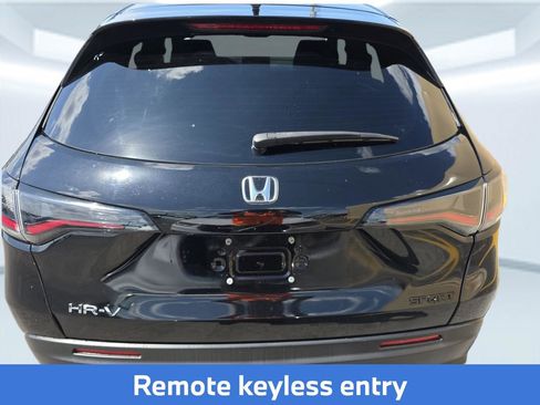 Used 2024 Honda HR-V Sport image 12