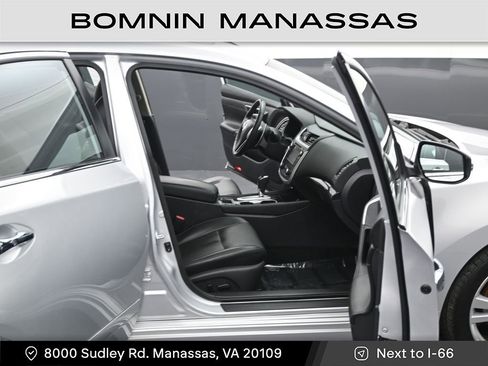 Used 2017 Nissan Altima 3.5 SL image 9