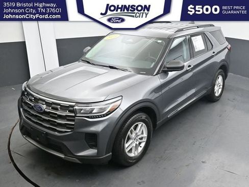 Certified 2025 Ford Explorer Active AWD/4WD image 23