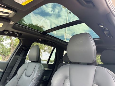 Certified 2024 Volvo XC90 T8 Ultimate image 26