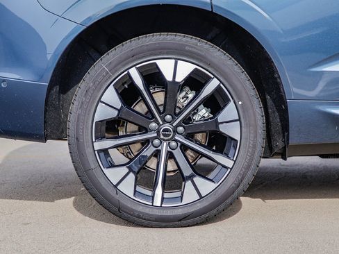 New 2026 Volvo XC60 B5 Plus w/ Protection Package Premier image 8