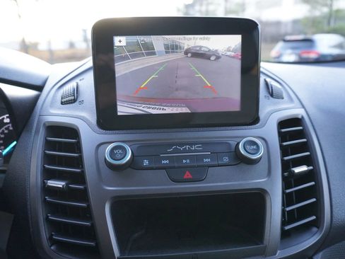 Used 2019 Ford Transit Connect XLT w/ XLT Premium Package image 17