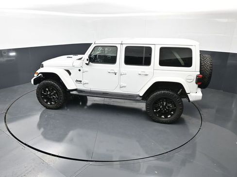 Used 2021 Jeep Wrangler Unlimited Sahara AWD/4WD image 16