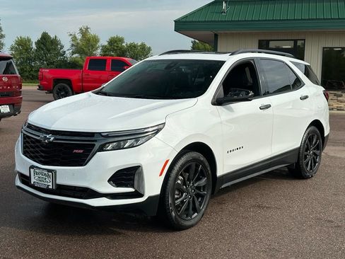 Used 2022 Chevrolet Equinox RS AWD/4WD image 4