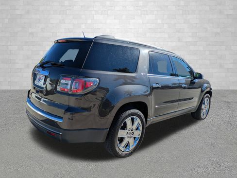 Used 2017 GMC Acadia Limited SLT image 2