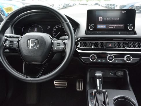 Used 2023 Honda Civic Sport image 9