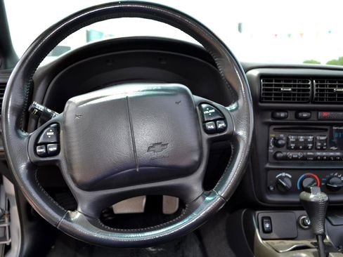 Used 2002 Chevrolet Camaro Z28 w/ SS Performance/Appearance Pkg image 12