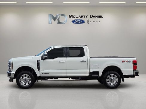 Used 2024 Ford F250 Lariat w/ Lariat Ultimate Package AWD/4WD image 3