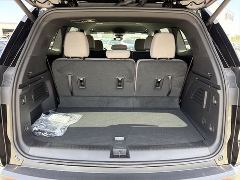 New 2026 GMC Acadia Elevation FWD image 23