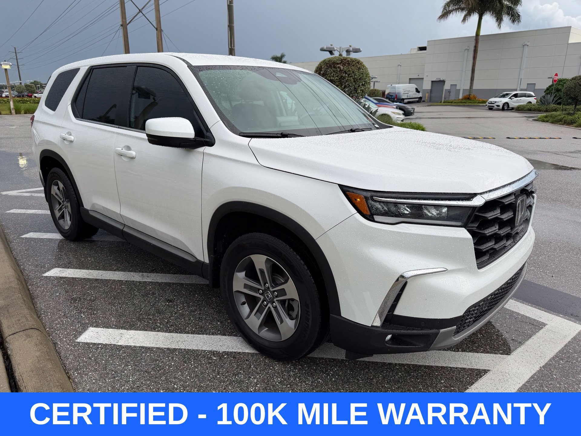 Used 2025 Honda Pilot EX-L image 6