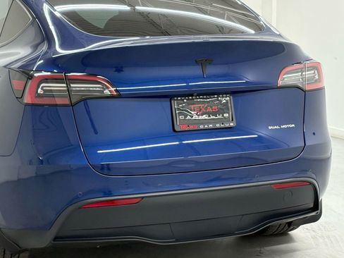 Used 2021 Tesla Model Y Long Range AWD/4WD image 35