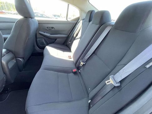 Used 2025 Nissan Sentra S image 11