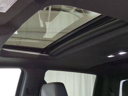 Used 2020 GMC Sierra 1500 AT4 w/ AT4 Premium Package AWD/4WD image 19