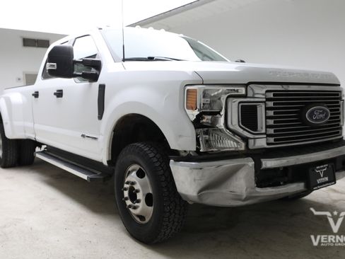 Used 2022 Ford F350 XL w/ STX Appearance Package AWD/4WD image 6