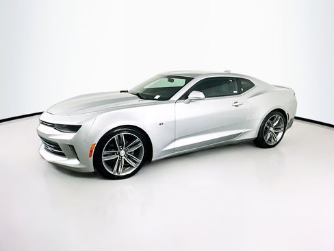 Used 2016 Chevrolet Camaro LT w/ RS Package image 4