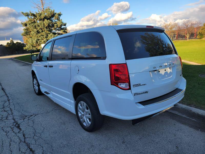 Used 2019 Dodge Grand Caravan SE w/ Power Convenience Group I FWD image 13