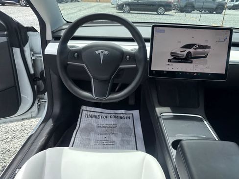Used 2022 Tesla Model 3 Long Range AWD/4WD image 16