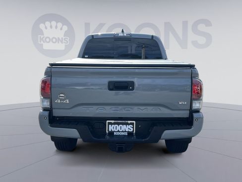Used 2021 Toyota Tacoma Limited AWD/4WD image 5