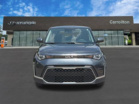 Used 2025 Kia Soul LX w/ LX Technology Package FWD image 2