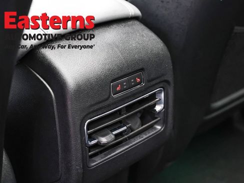 Used 2022 Lincoln Corsair AWD w/ Premium Package image 23