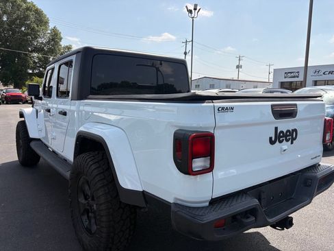Used 2022 Jeep Gladiator Sport AWD/4WD image 5