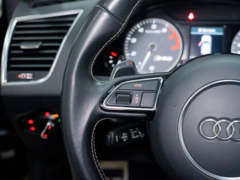 Used 2015 Audi SQ5 Premium Plus image 31