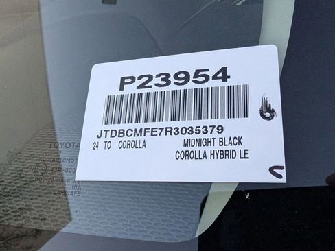 Used 2024 Toyota Corolla LE w/ LE Convenience Package image 36