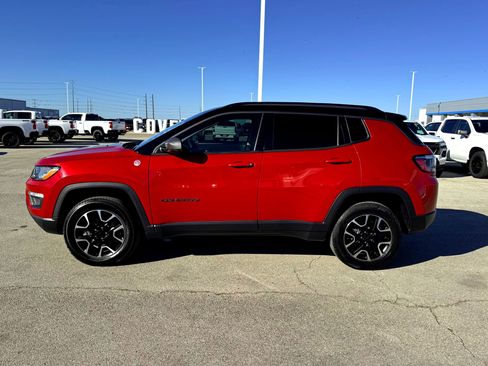 Used 2021 Jeep Compass Trailhawk image 10