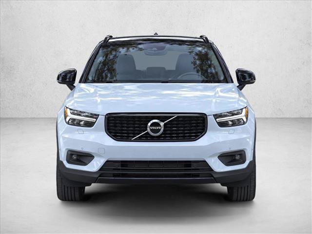 Used 2021 Volvo XC40 T5 R-Design w/ Advanced Package AWD/4WD image 2