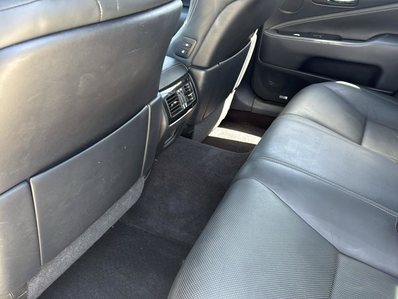 Used 2015 Lexus LS 460 w/ F Sport Package RWD image 55