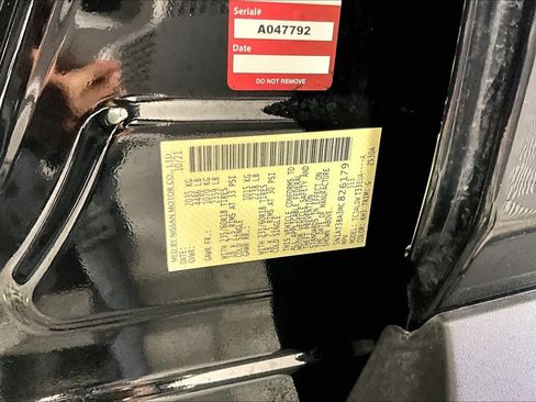 Used 2021 Nissan Rogue SV image 37