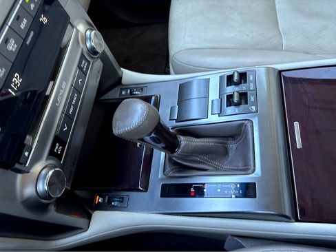 Used 2017 Lexus GX 460 image 14