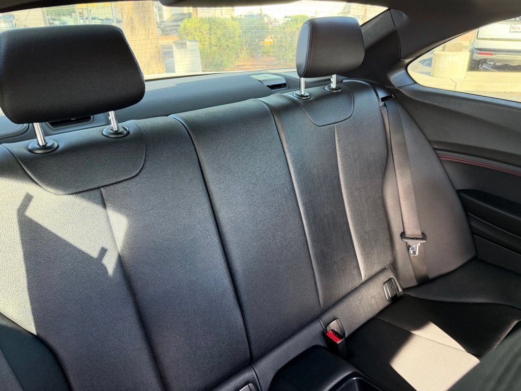 Used 2019 BMW 230i Coupe w/ Premium Package RWD image 8