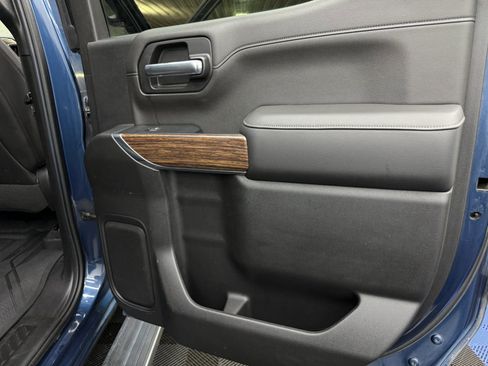 Used 2019 Chevrolet Silverado 1500 High Country image 8