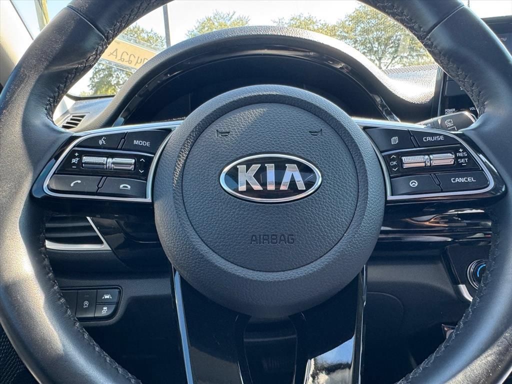 Certified 2021 Kia Seltos EX AWD/4WD image 17