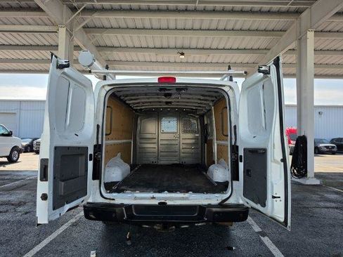 Used 2020 Nissan NV 2500 SV RWD image 35