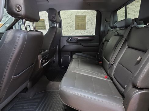 Used 2024 Chevrolet Silverado 3500 LTZ w/ LTZ Convenience Package image 19