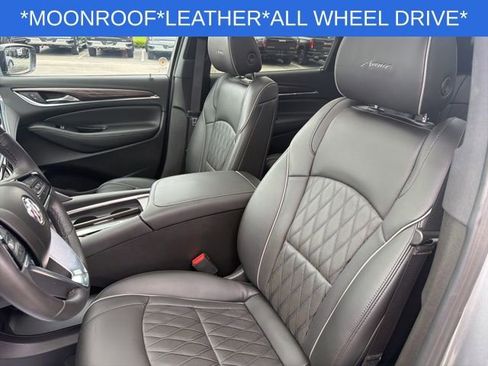 Used 2023 Buick Enclave Avenir w/ Avenir Technology Package AWD/4WD image 19