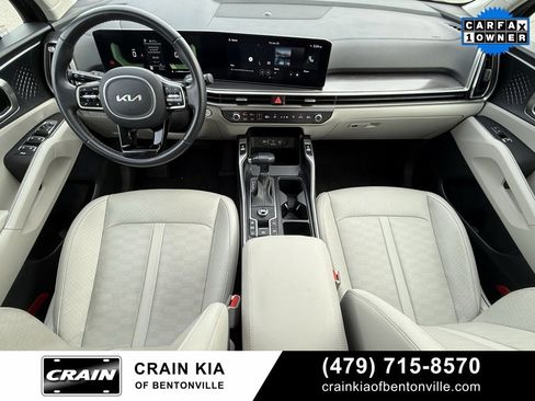 Certified 2025 Kia Sorento S w/ Panoramic Sunroof Package image 30