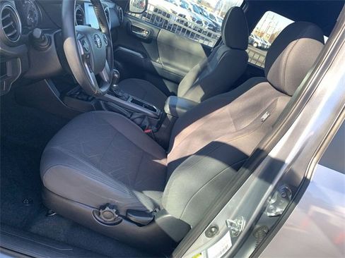 Certified 2016 Toyota Tacoma TRD Sport image 18