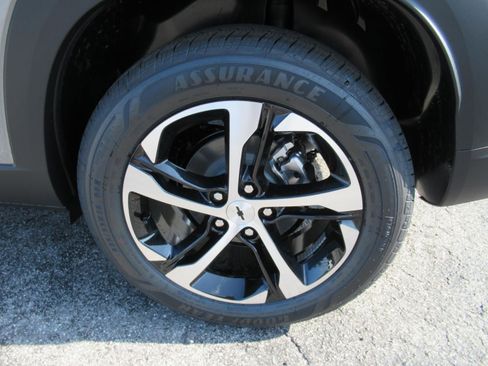 New 2026 Chevrolet Trax RS w/ Driver Confidence Package image 8