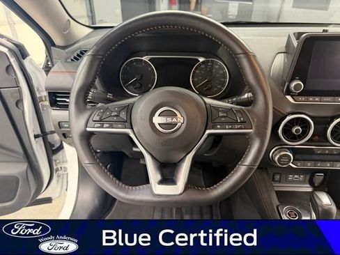 Used 2025 Nissan Sentra SR w/ SR Premium Package FWD image 10