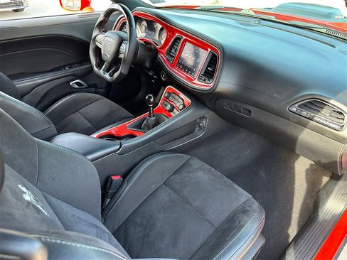 Used 2021 Dodge Challenger R/T Scat Pack w/ Shaker Package image 32
