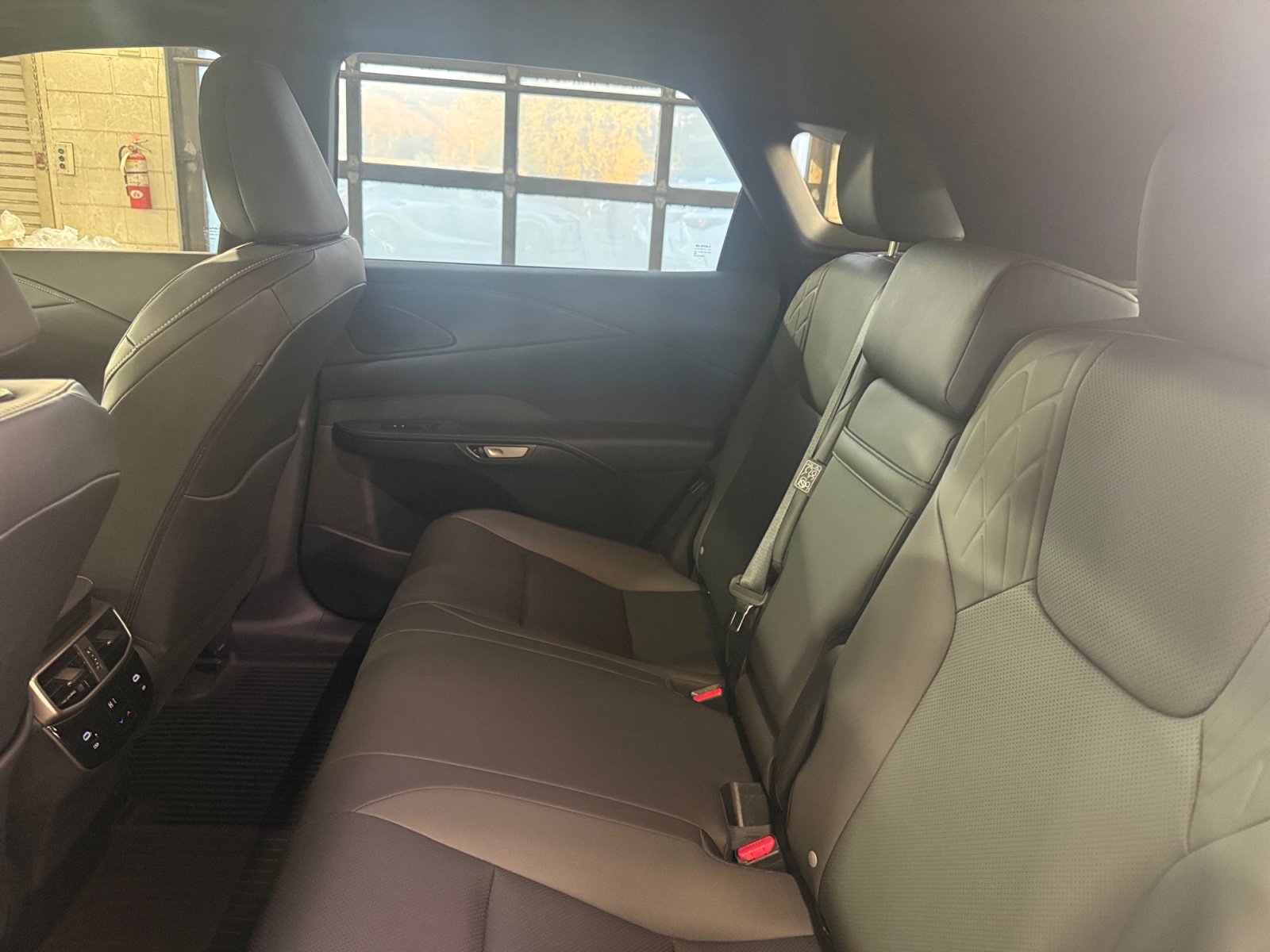 Used 2026 Lexus RX 350h w/ Convenience Package AWD/4WD image 17