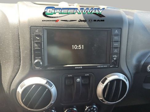 Used 2017 Jeep Wrangler Rubicon AWD/4WD image 19