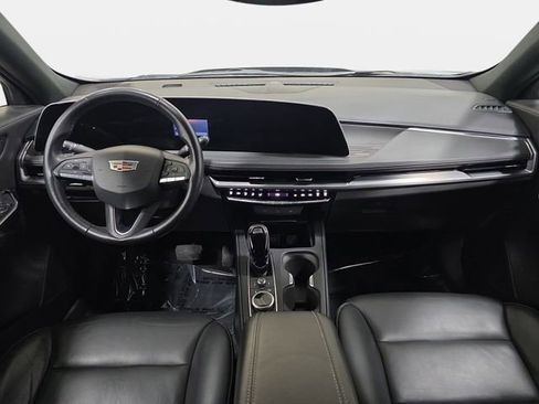 Used 2024 Cadillac XT4 Premium Luxury image 9