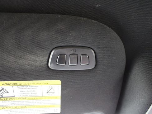 Used 2018 Lincoln Navigator Premiere AWD/4WD image 18