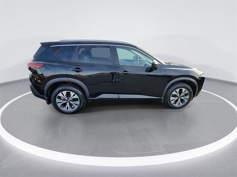 Used 2023 Nissan Rogue SV w/ SV Premium Package image 9