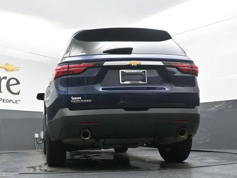 Used 2022 Chevrolet Traverse LS FWD image 56